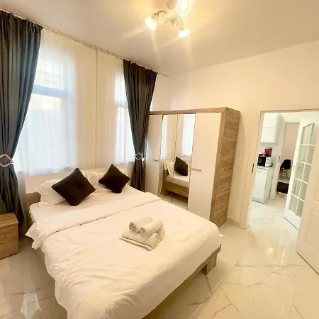 4 Apartment